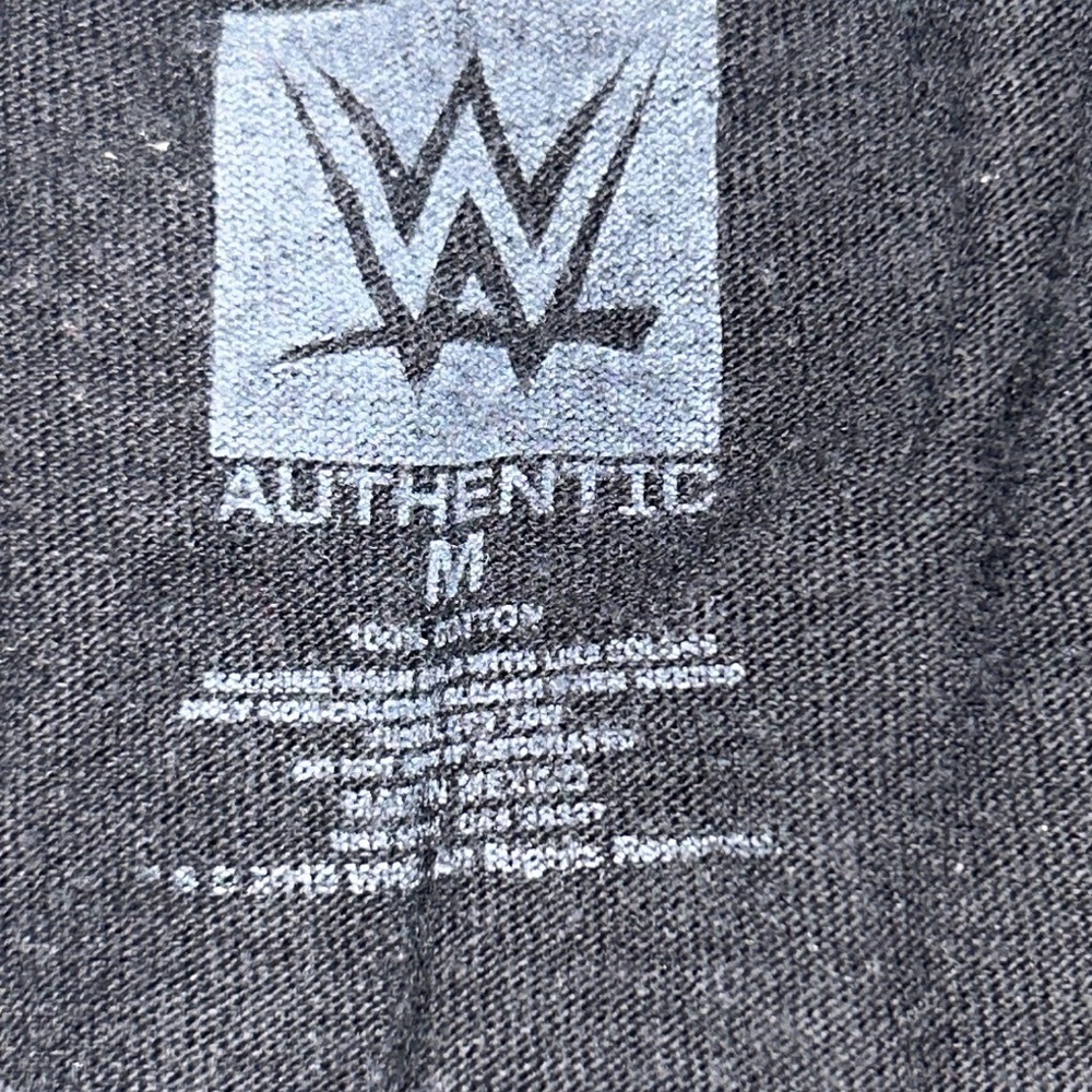 Size M Women’s Tee - Picture 4 of 5